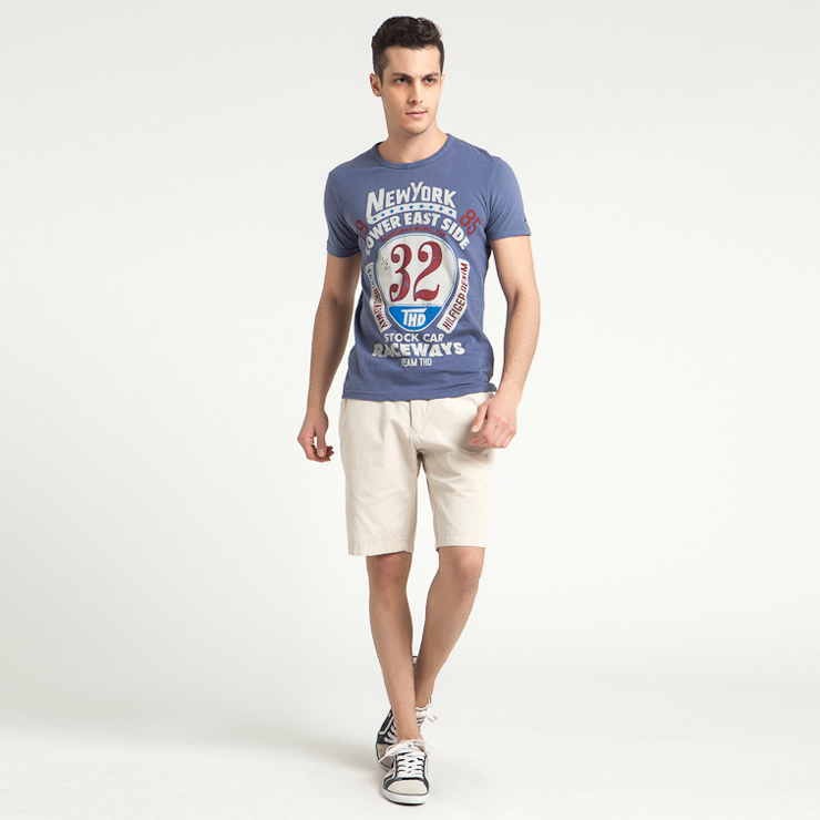 分开洗,立即晾干,温水非常缓和机洗(水温最高40℃),仅允许氧漂/非氯漂