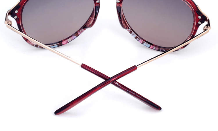 柯蒂斯(curtis)多色时尚简约大框女士太阳镜3015 c39江户紫