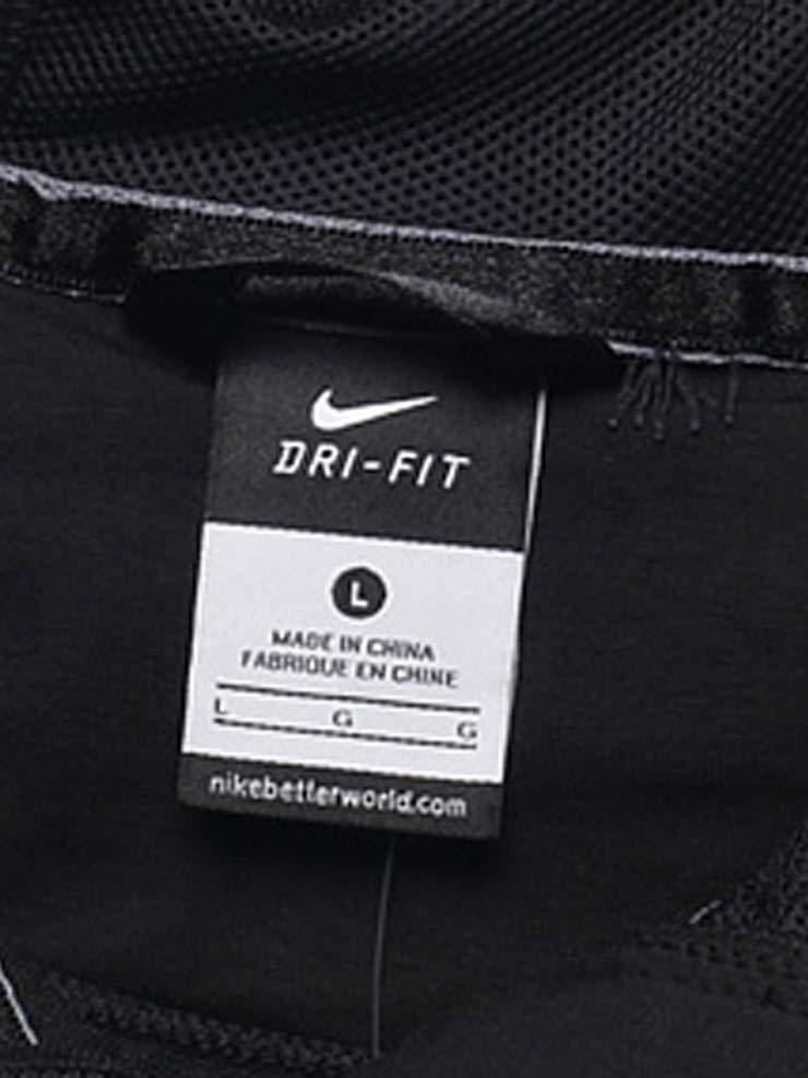 商品名称 耐克夹克 市场价 499 商品品牌 nike服装 领口设计 立领