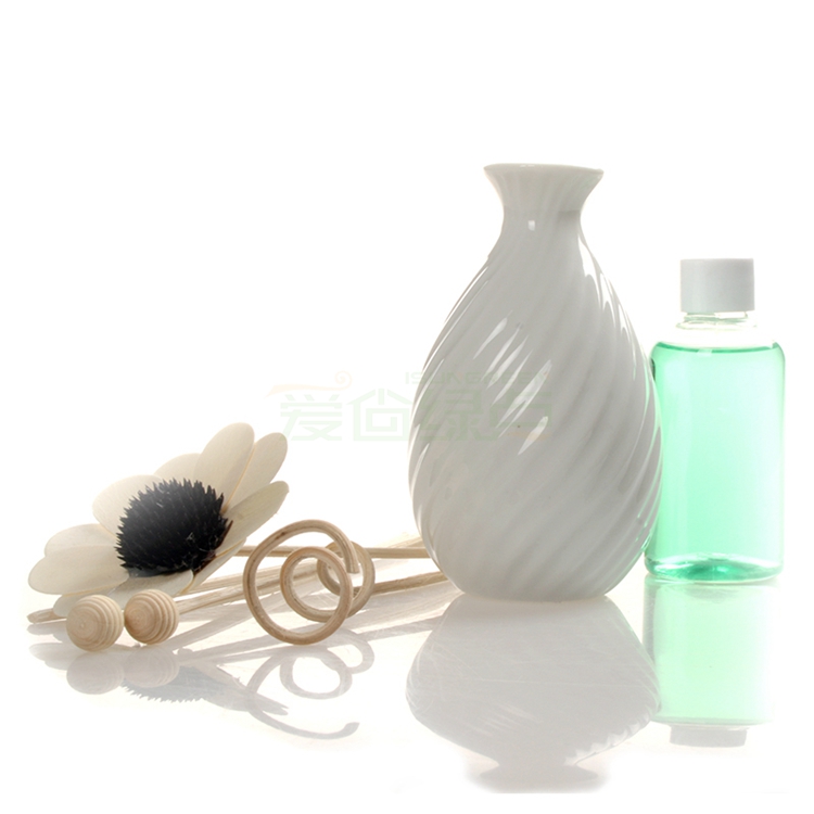 
                                        爱尚绿点 螺旋纹藤条无火香薰套装 净化除味 80ml E604 茉莉                