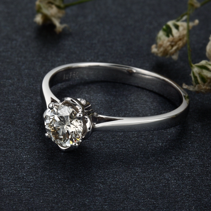 美尔雅珠宝 心花齐放 50分 18k金钻石女戒 钻戒 求婚 50分si i-j