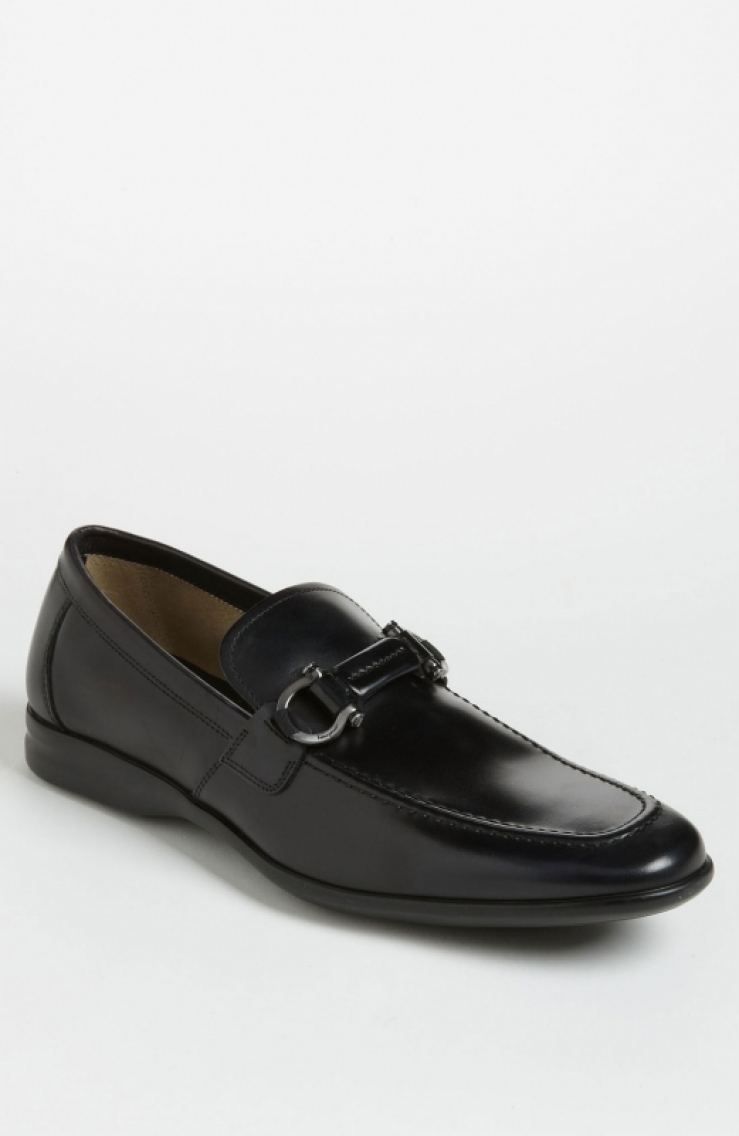 菲拉格慕 salvatore ferragamo 产地:意大利 款式:男式休闲皮鞋 产品