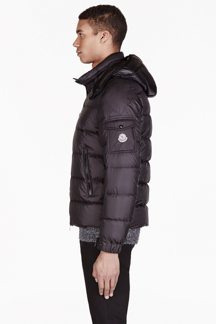 moncler 男式羽绒服 one color q00093958 1 = s