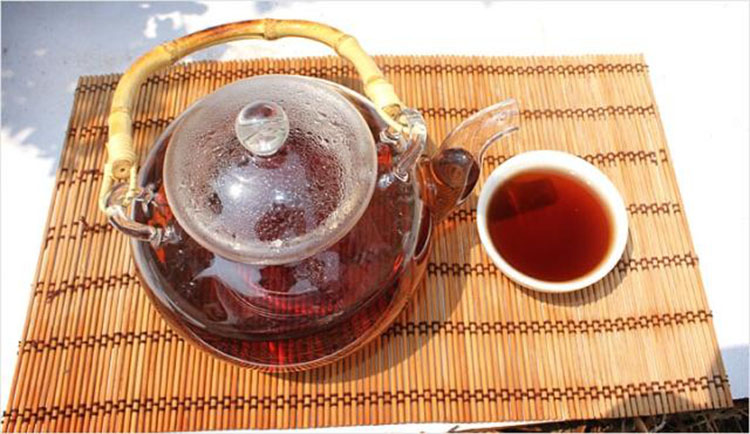 1,普洱茶膏有其独特的陈化周期.从理论上推算,其时间大约为60年.