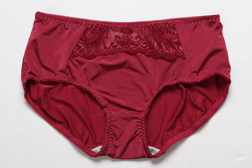 会呼吸的轻薄面料,穿着舒适服帖,仿佛您的第二层肌肤,拒绝勒痕,性感