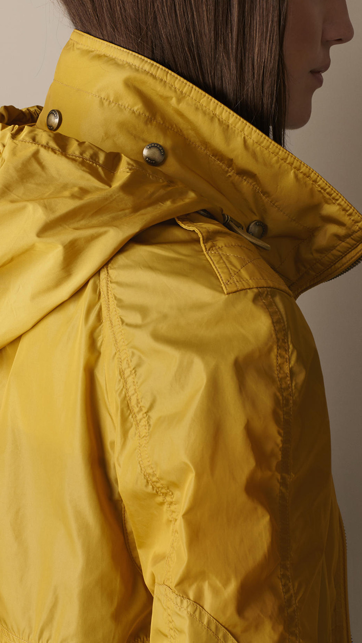 burberry brit/巴宝莉 2014新款 女士时尚防雨拉链夹克 39089071 暗