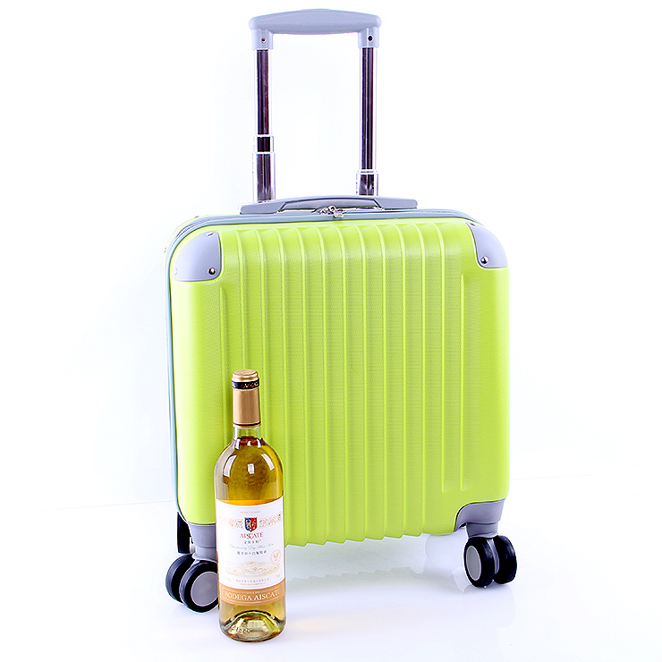 特性 拉杆节数 三节 滚轮数量 八轮 锁具功能 挂锁 防雨罩 无 滚轮