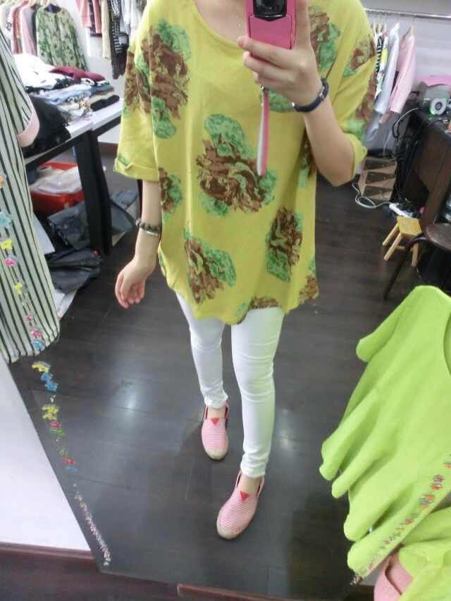 胸围:126cm 肩宽:41cm  衣长:70cm