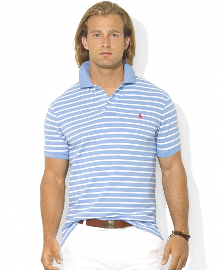 blue  crafted from breathable cotton mesh, this handsome