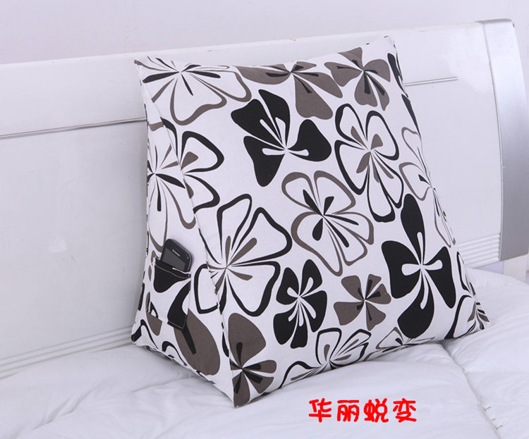 
                                        仙乐娇家居 老粗布小号抱枕 三维立体三角形靠垫 床头沙发靠枕40*30*20cm 华丽蜕变                