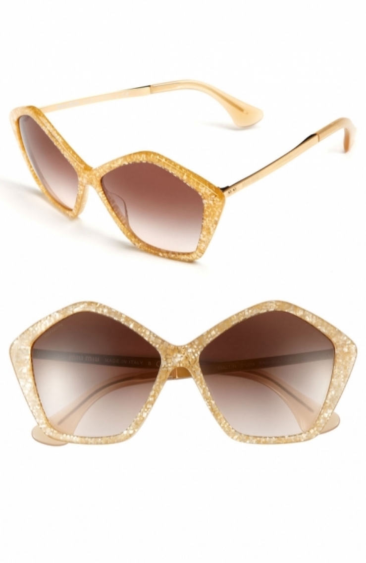 with gradient lenses are distinguished with chic, pentagonal