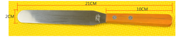
                                        千团精工 烘焙工具 4寸木柄 蛋糕奶油抹刀 MD-4                