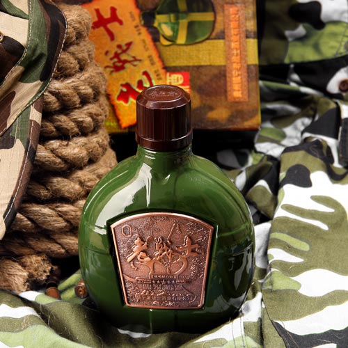 无数次军内军外的重要大活动与聚会,老战士酒都沉醉在激昂的军歌中