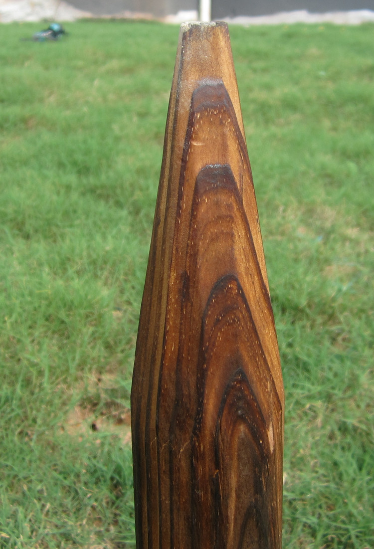 【宝贝介绍】本款尖头木桩主要作为围栏栅栏配件使用,用于户外泥土