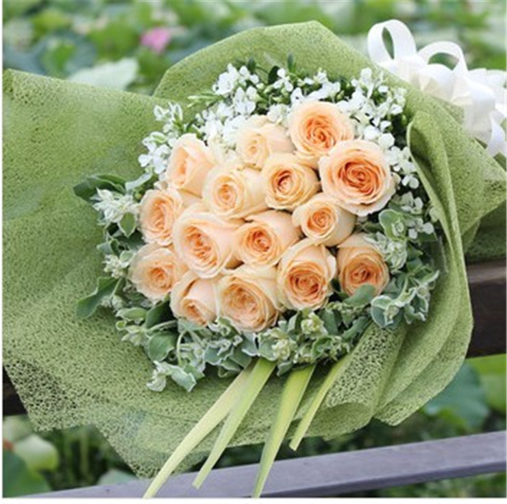 鲜花19枝香槟玫瑰