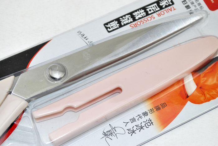 
                                        巧媳妇 家用裁缝剪刀                