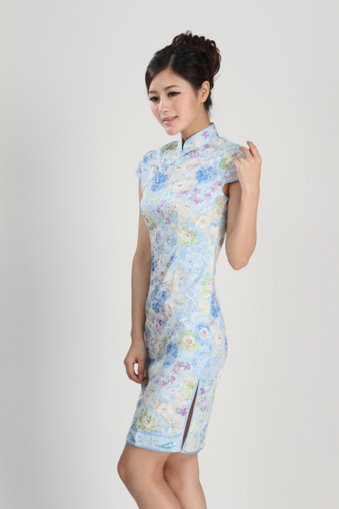 冰丝30% 氨纶5 %,对襟旗袍上衣加长款,手工扣,对花拼做,对手工操作