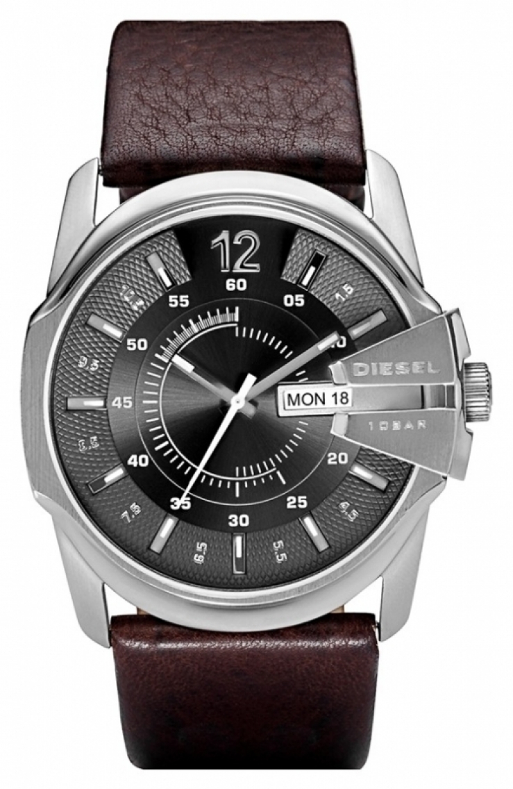 logo-embossed crown guard distinguishes the dual-finish case