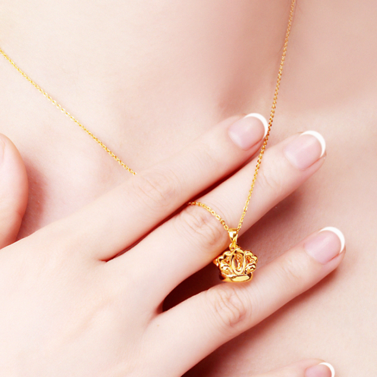 新金珠宝 3d硬千足金 新款 爱情皇冠 女王 金冠黄金吊坠 g2-dp01260