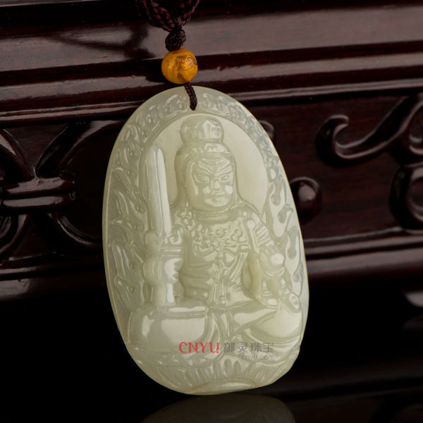 山料 颜色: 白玉 题材: 佛 简介:  萃采和田白玉精制而成,玉面净洁