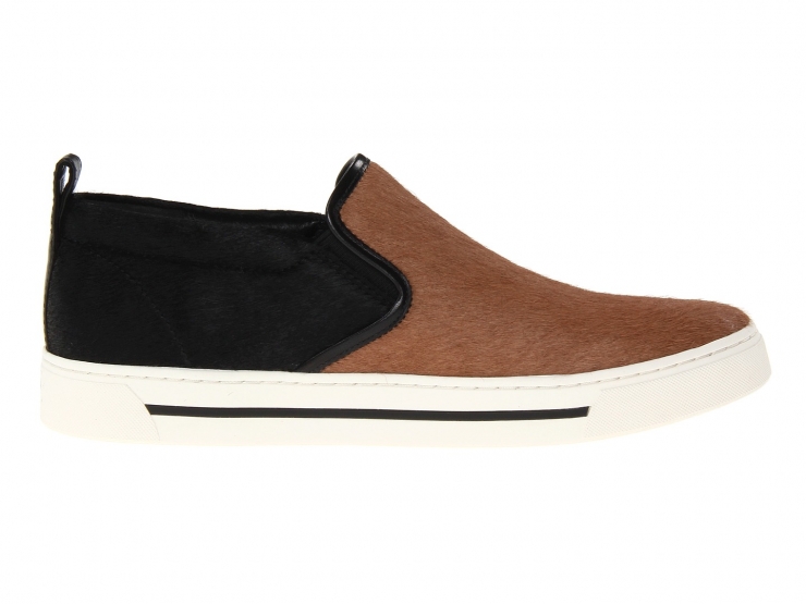 description * even in moments of comfort, luxury is at the