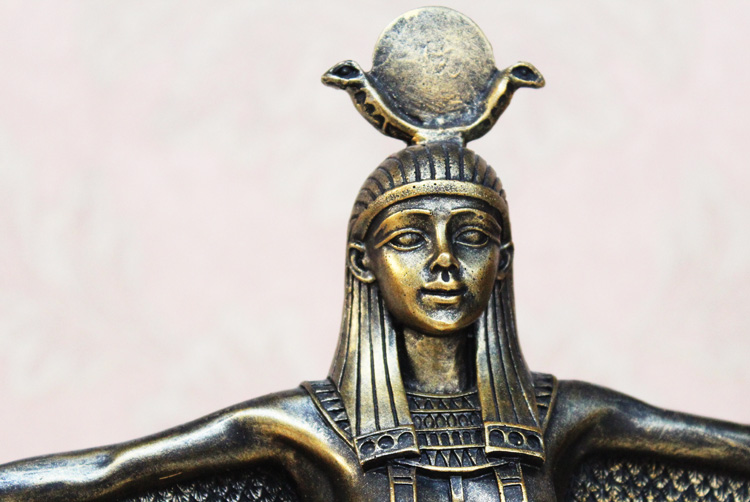 爱西斯女神,埃及诸神之后,拥有神奇的魔法.