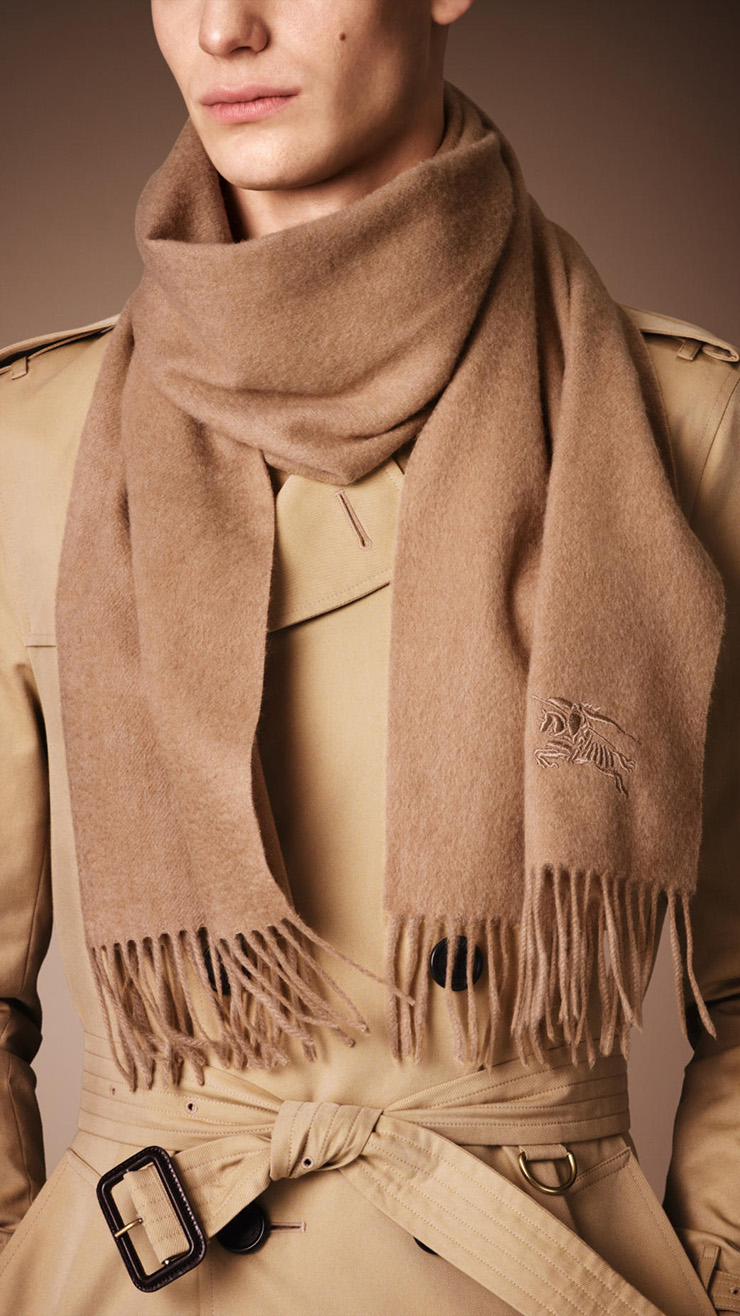 颜色: 灰色 驼色 材质: 羊绒 尺寸信息: 请见尺码表 产地: 苏格兰