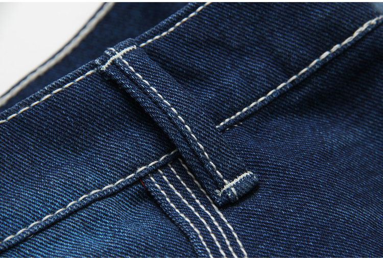 整齐的裤袢车线工艺,经久耐用.