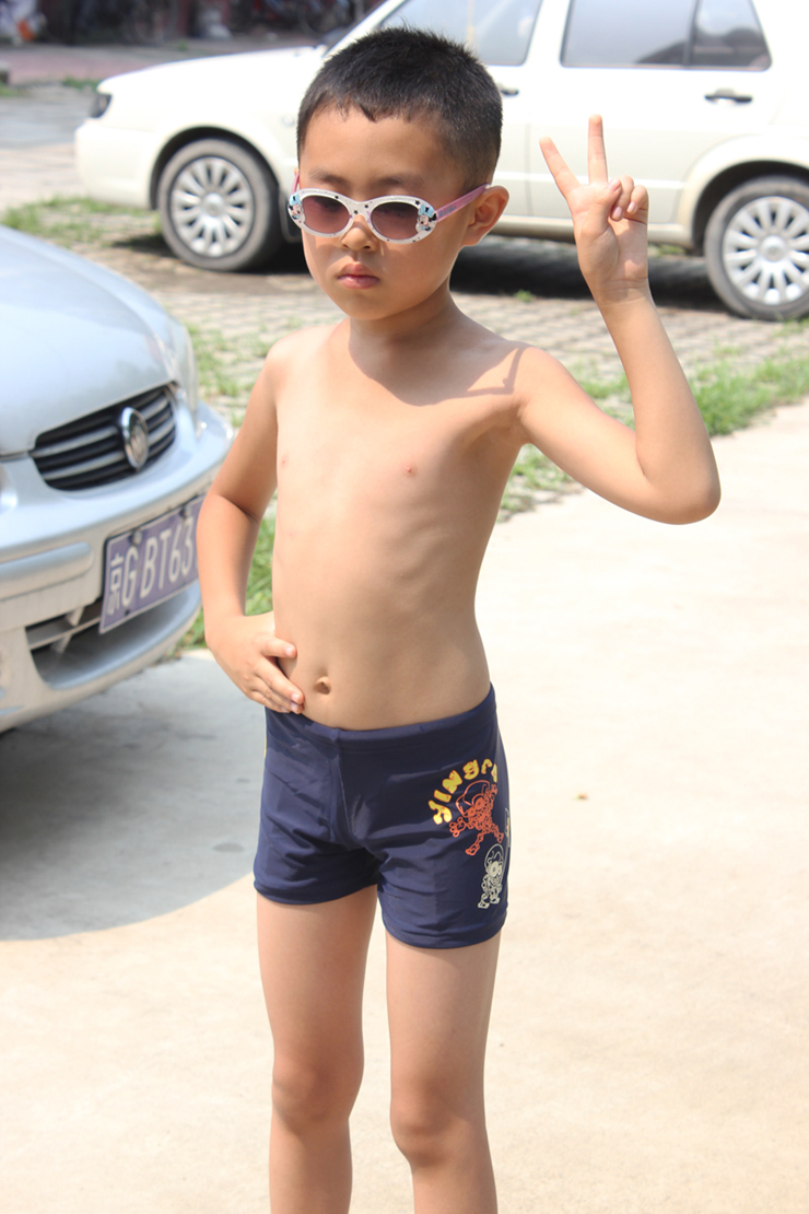 英发/yingfa 2013新款 儿童小男童卡通骷髅图案平角泳裤 y028 黑色 10