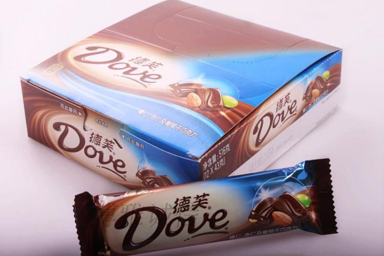 以下是图片细节: 德芙榛子杏仁及葡萄干巧克力43克排块单条装整盒12