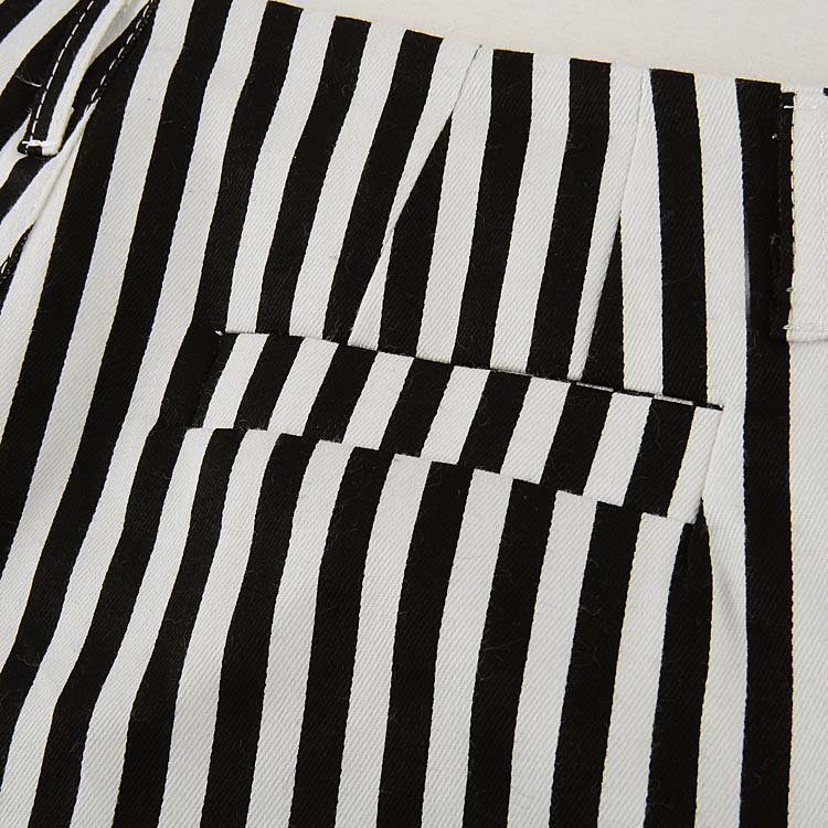 kikot prorsum 春夏新品 时髦欧美范 经典黑白竖条修身百搭短裤 黑白