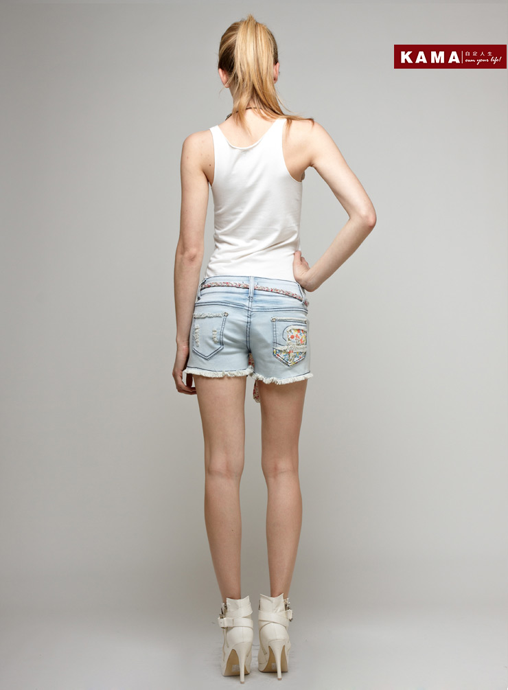 kama卡玛 女士碎花破洞磨白毛边洗水牛仔短裤热裤7212262(退仓下架)