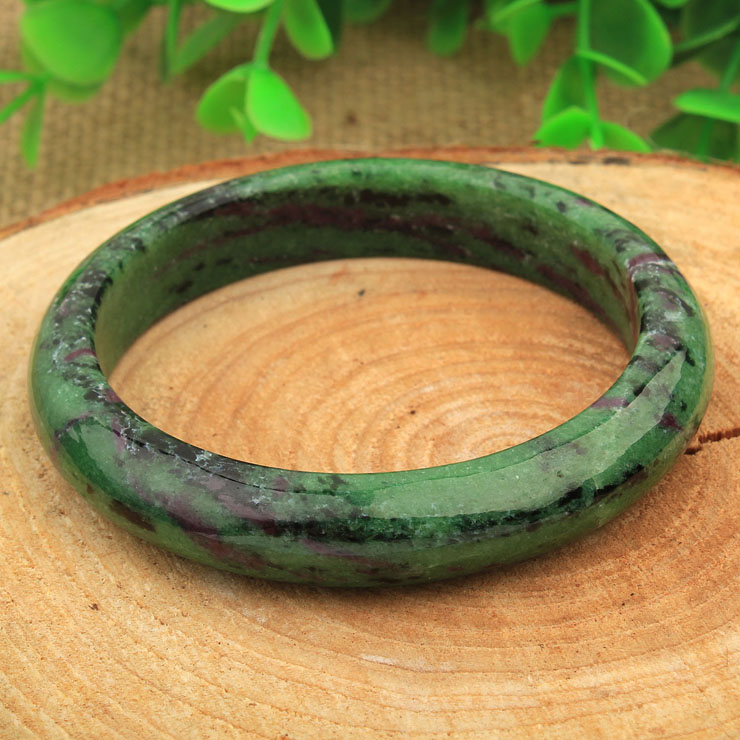 凝萃坊 天然红宝石黝帘石玉手镯