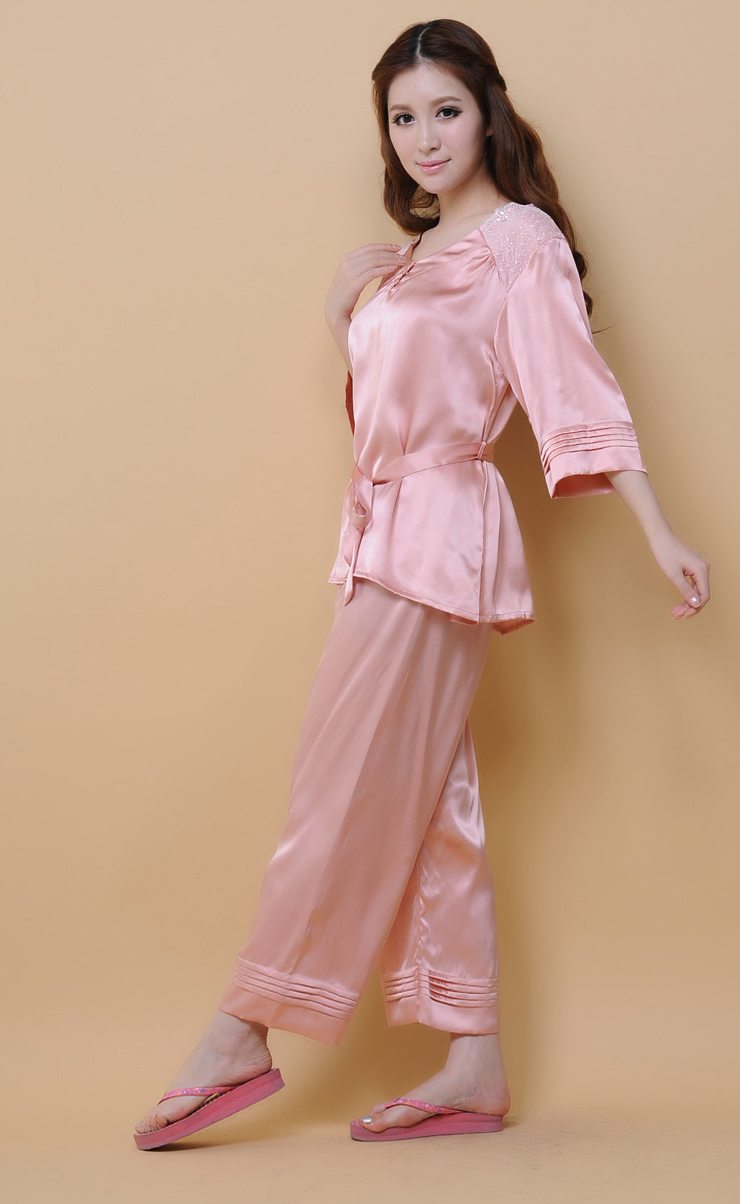 贝诗维迪 100%桑蚕丝家居服 女士真丝优雅蕾丝花边睡衣套装st3880