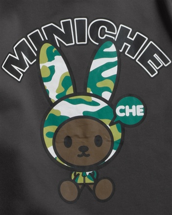 后背mini che迷彩兔印花,尽显街头个性