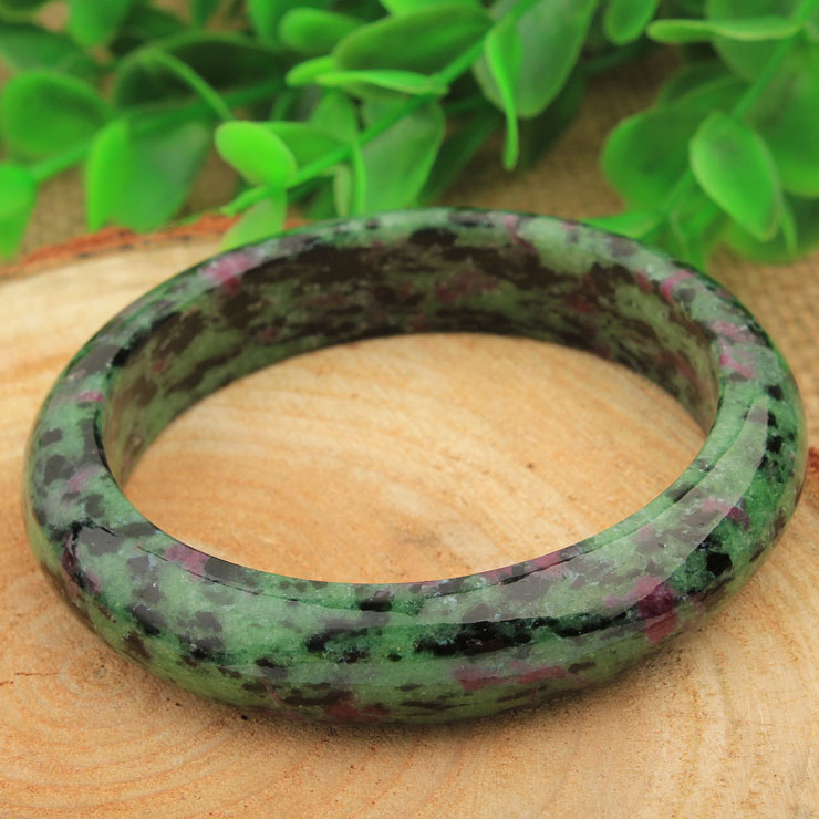 凝萃坊 天然红宝石黝帘石玉手镯