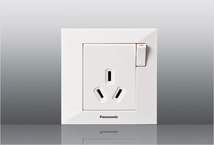 松下电工 panasonic 松下新适佳系列86型带开关单相三极插座(16a)wmy