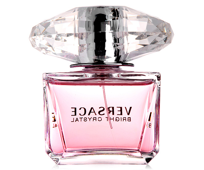 瓶身散发明亮辉煌的光泽,突显出「晶钻」高贵,典雅