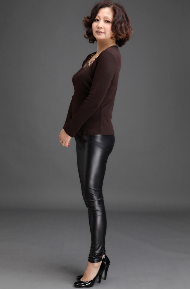 乐卡索 中老年时尚妈妈装大码绣花长袖打底棉t恤bs00