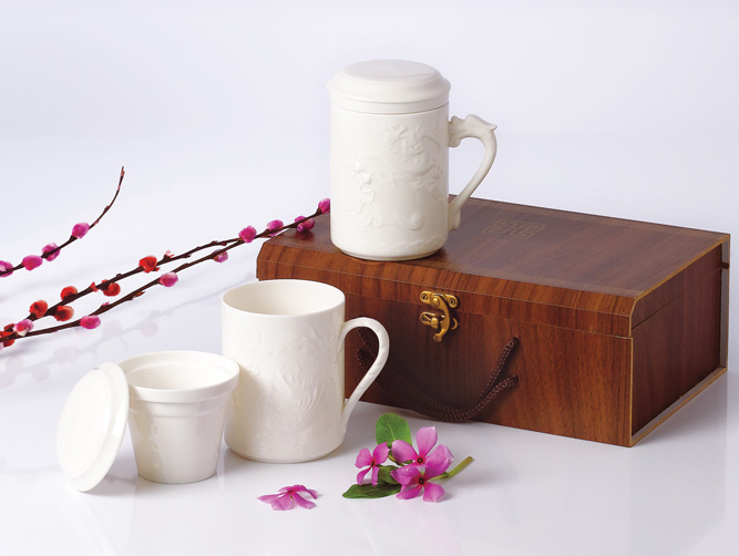 怀泉正品 强化骨瓷高档水杯 高档礼品经典艺术玲珑玉瓷高透浮雕陶瓷