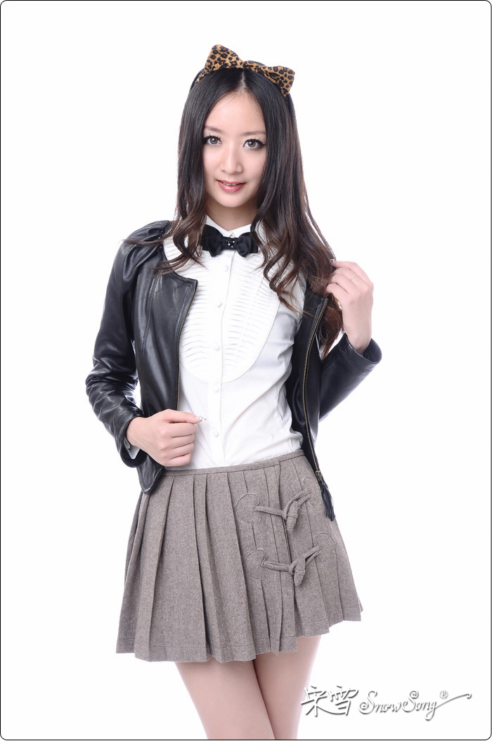 品牌  宋雪sonwsong  货号  kicm08 颜色  黑色 配饰  无  材  质