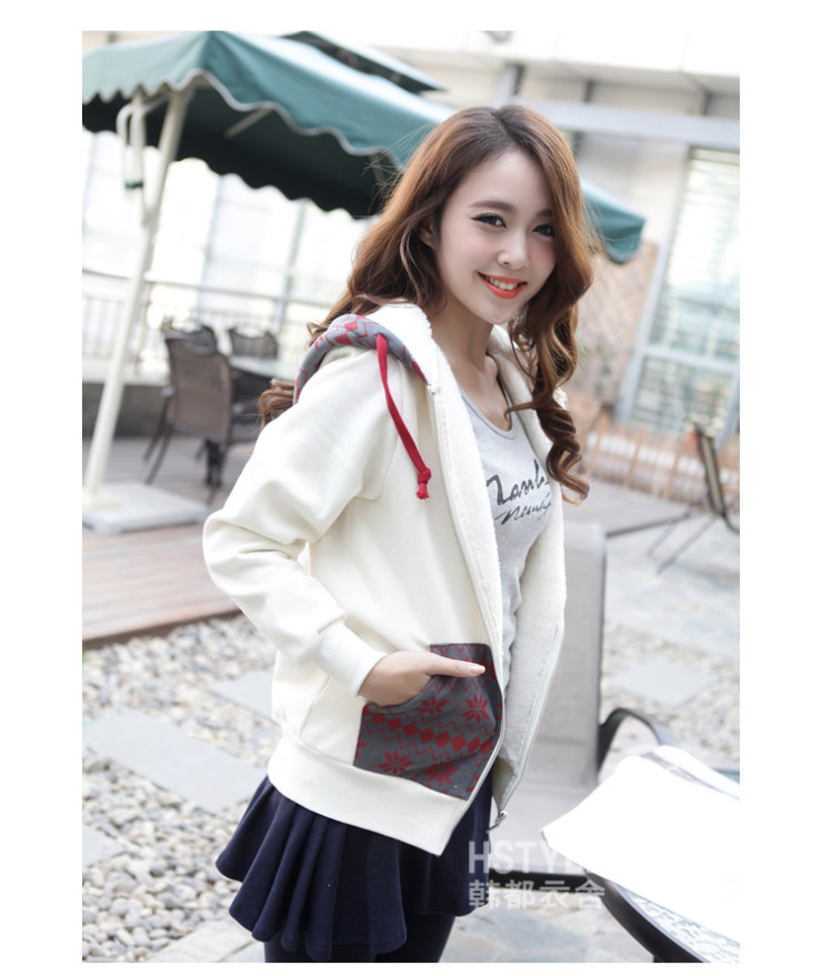 韩都衣舍 韩国2013春装新款女装加绒开衫连帽卫衣gw1916⑥ 白色 s