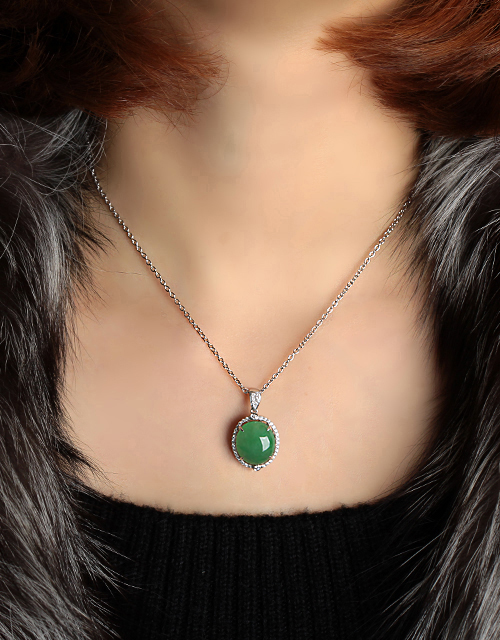 楼上楼 天然a货翡翠 糯种满色阳绿k金镶钻蛋面挂件玉吊坠12046481