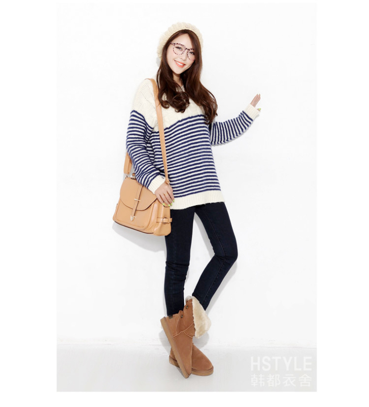 韩都衣舍 韩国2012秋装新款女装宽松条纹圆领毛衣jy1054⑤ 蓝色 m