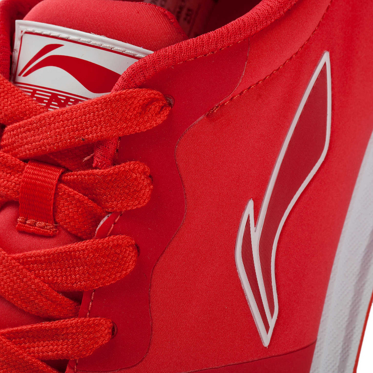 需要退换的产品请确保包装完好(鞋盒不得缠绕胶带),原装所有配件,吊牌