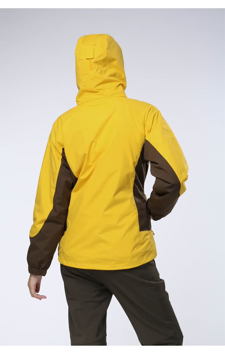 骆驼(camel)户外 运动休闲 秋季新品 女款休闲冲锋衣 2f16036 玫红 s
