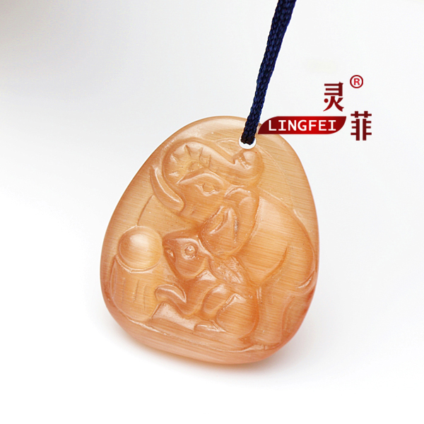 肖属兔人出生年份 2010年辛卯:蟾窟之兔 五行属木 1999年己卯:出林之