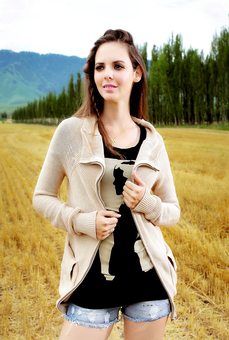 春雷hehehei呵呵嘿2013新款烟囱领纯色毛衣女hpm7737 卡其色 l