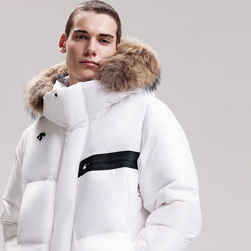 descente迪桑特 training系列 男子毛领长款羽绒服 d8431tdj56 黑色