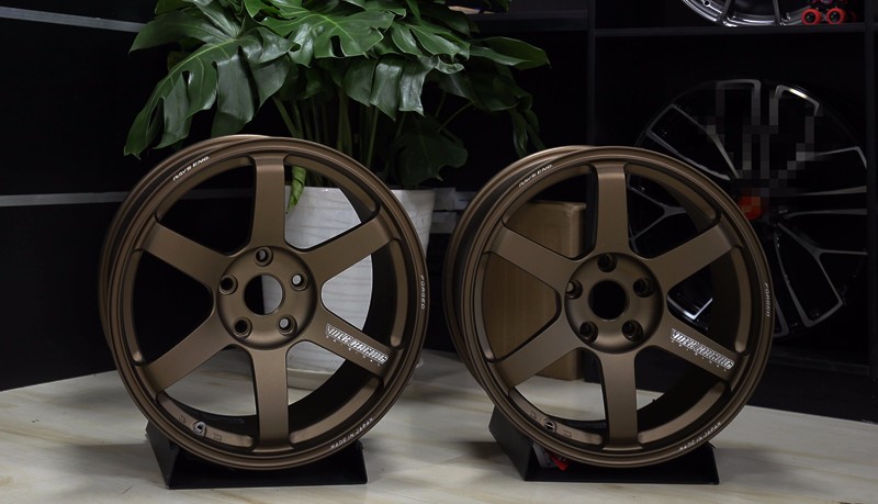 日本rays te37 saga 18寸 单片锻造轮毂 日本进口 适用于奥迪高尔夫cc